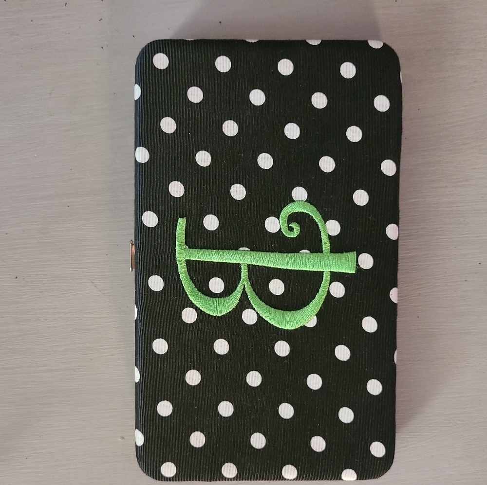 HP🔥🔥Betsey johnson hard case wallet